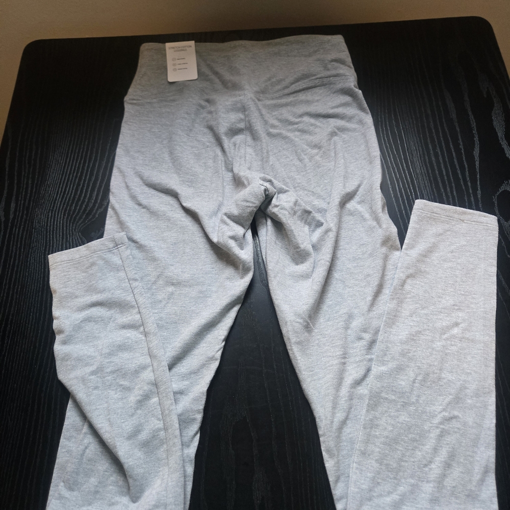 PINK Victoria's Secret Light Gray Leggings